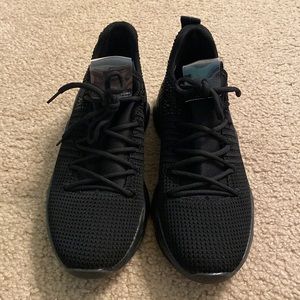 Sparkly black tennis shoes